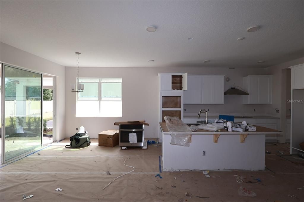 For Sale: $579,990 (5 beds, 4 baths, 3592 Square Feet)