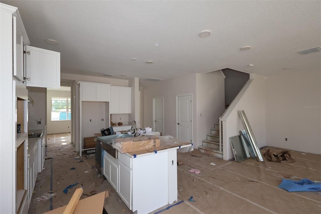 For Sale: $579,990 (5 beds, 4 baths, 3592 Square Feet)
