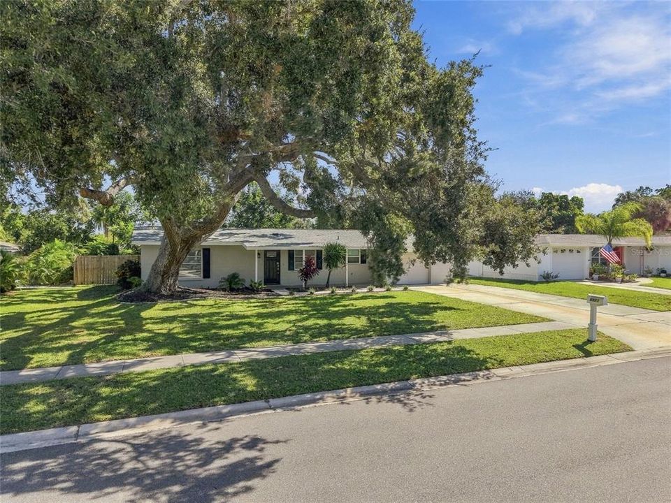 En Venta: $469,999 (2 camas, 2 baños, 1439 Pies cuadrados)