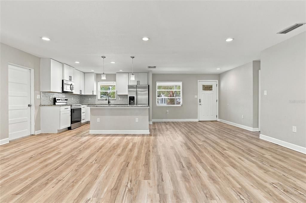 En Venta: $469,999 (2 camas, 2 baños, 1439 Pies cuadrados)