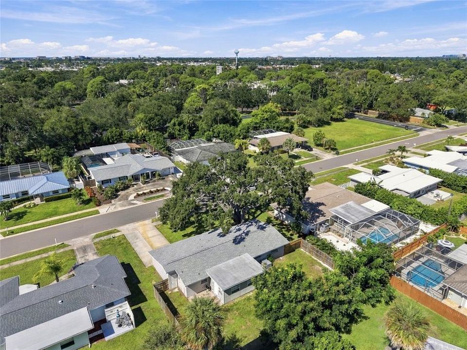 En Venta: $469,999 (2 camas, 2 baños, 1439 Pies cuadrados)