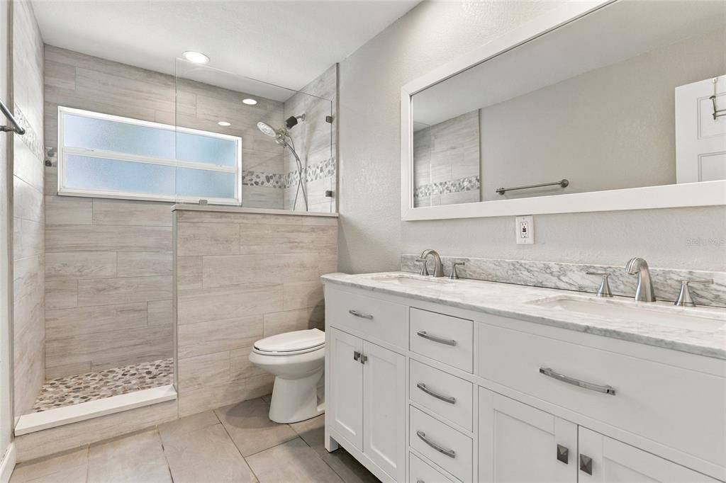 En Venta: $469,999 (2 camas, 2 baños, 1439 Pies cuadrados)