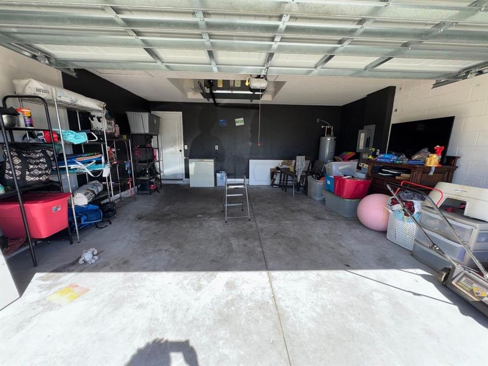 For Sale: $291,000 (5 beds, 3 baths, 1944 Square Feet)