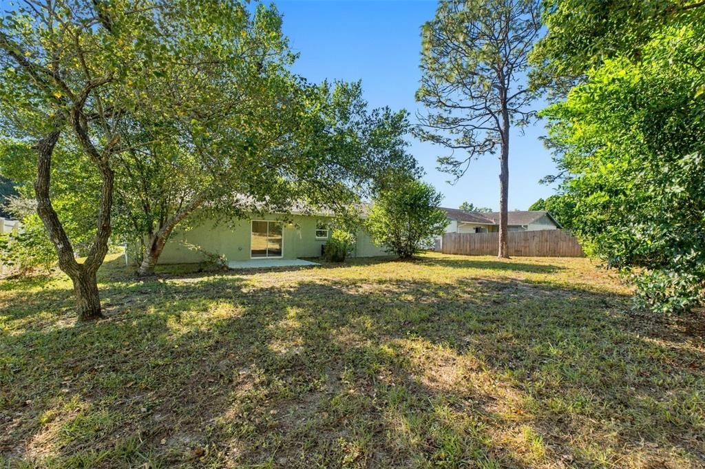 For Sale: $239,000 (2 beds, 2 baths, 1025 Square Feet)