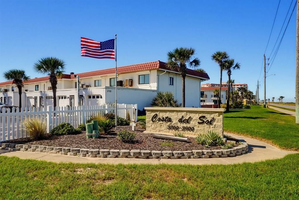 For Sale: $379,000 (2 beds, 2 baths, 1184 Square Feet)