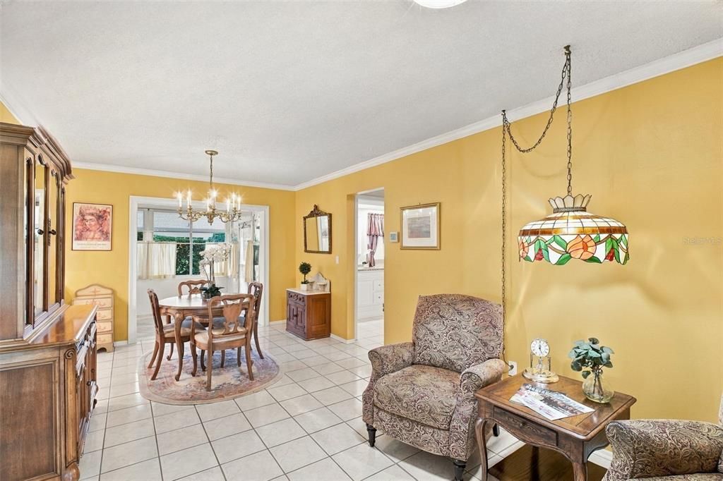 For Sale: $449,900 (2 beds, 2 baths, 1642 Square Feet)