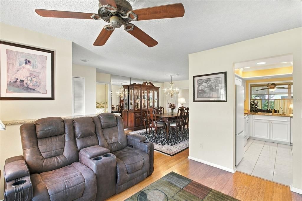 For Sale: $449,900 (2 beds, 2 baths, 1642 Square Feet)