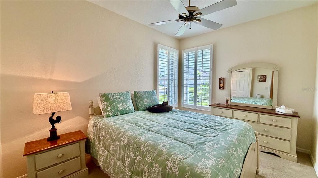 For Sale: $355,000 (3 beds, 2 baths, 1715 Square Feet)