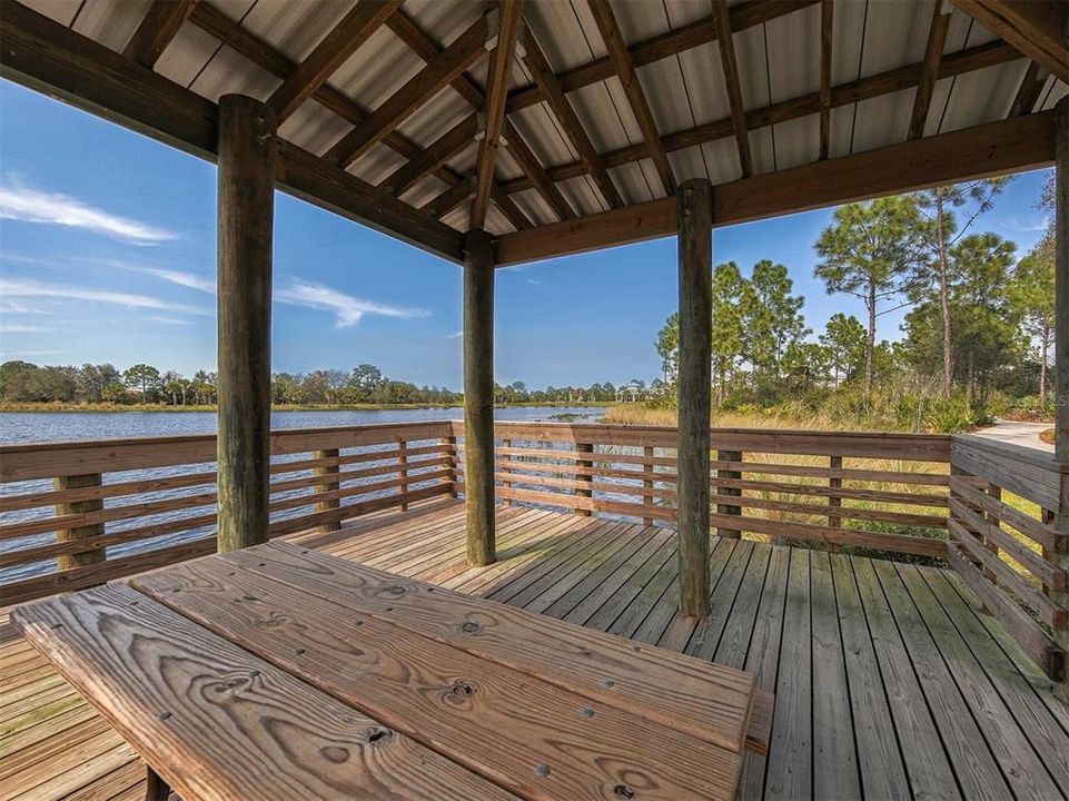 For Sale: $424,000 (2 beds, 2 baths, 1517 Square Feet)