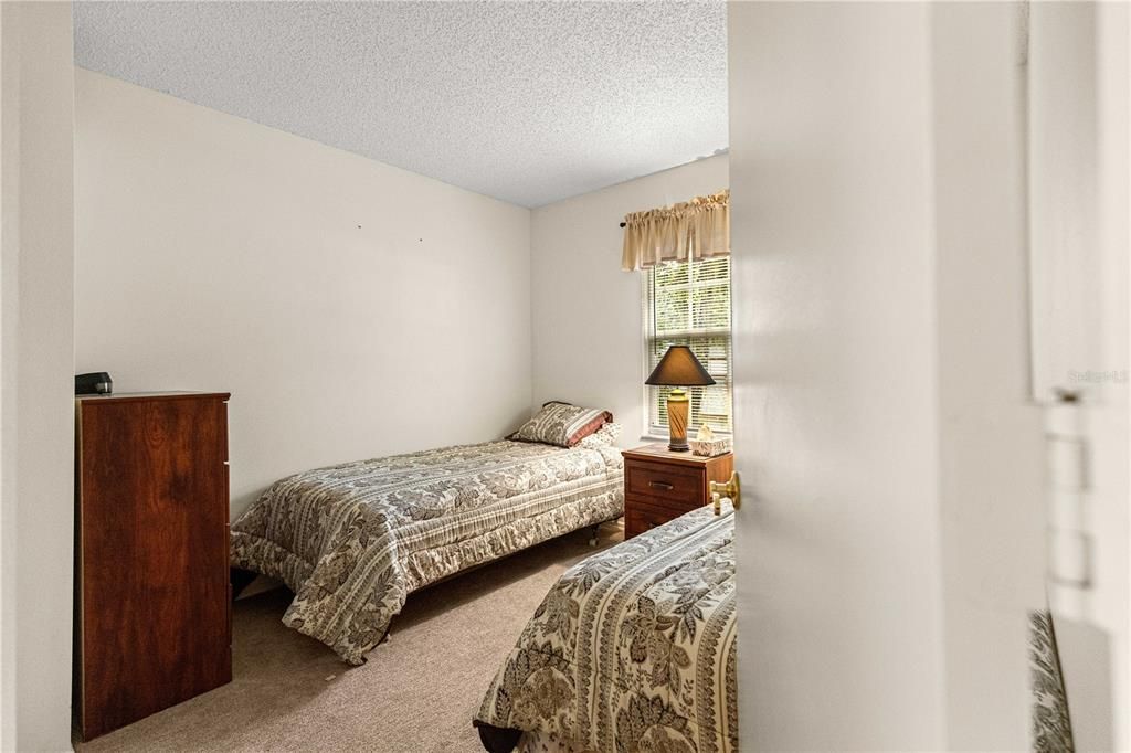 For Sale: $119,000 (2 beds, 2 baths, 840 Square Feet)