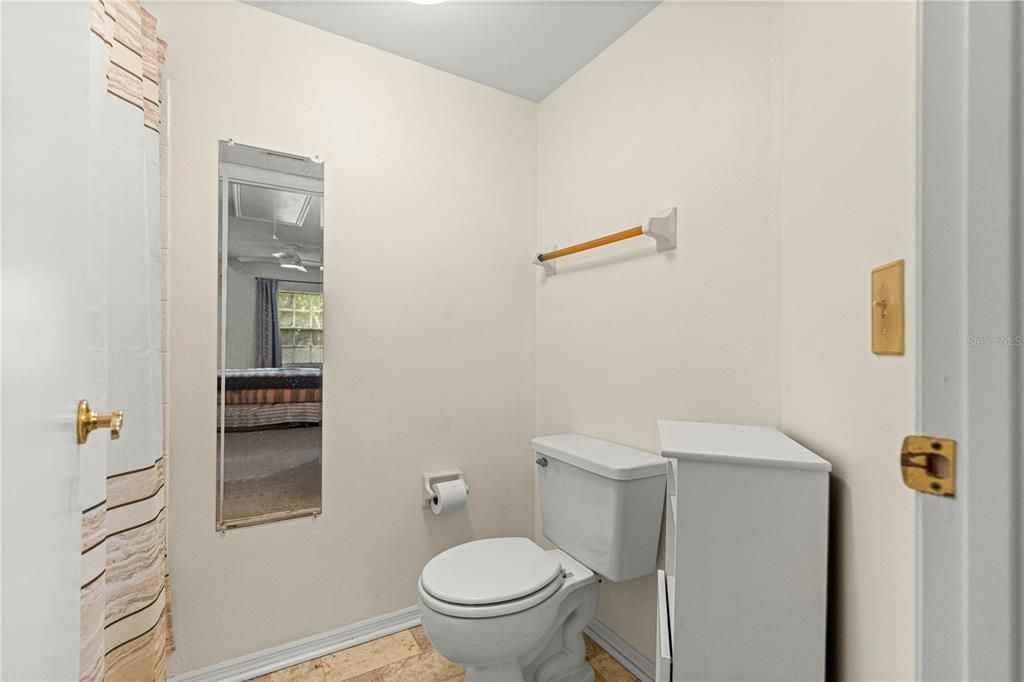For Sale: $119,000 (2 beds, 2 baths, 840 Square Feet)