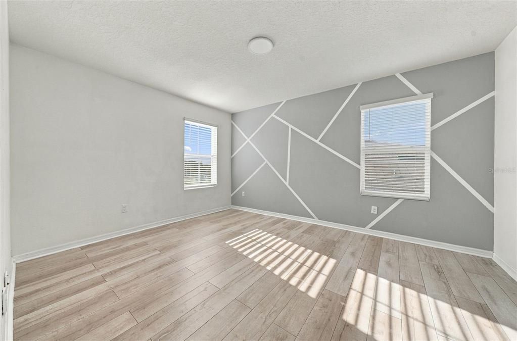На продажу: $389,900 (4 спален, 2 ванн, 2007 Квадратных фут)
