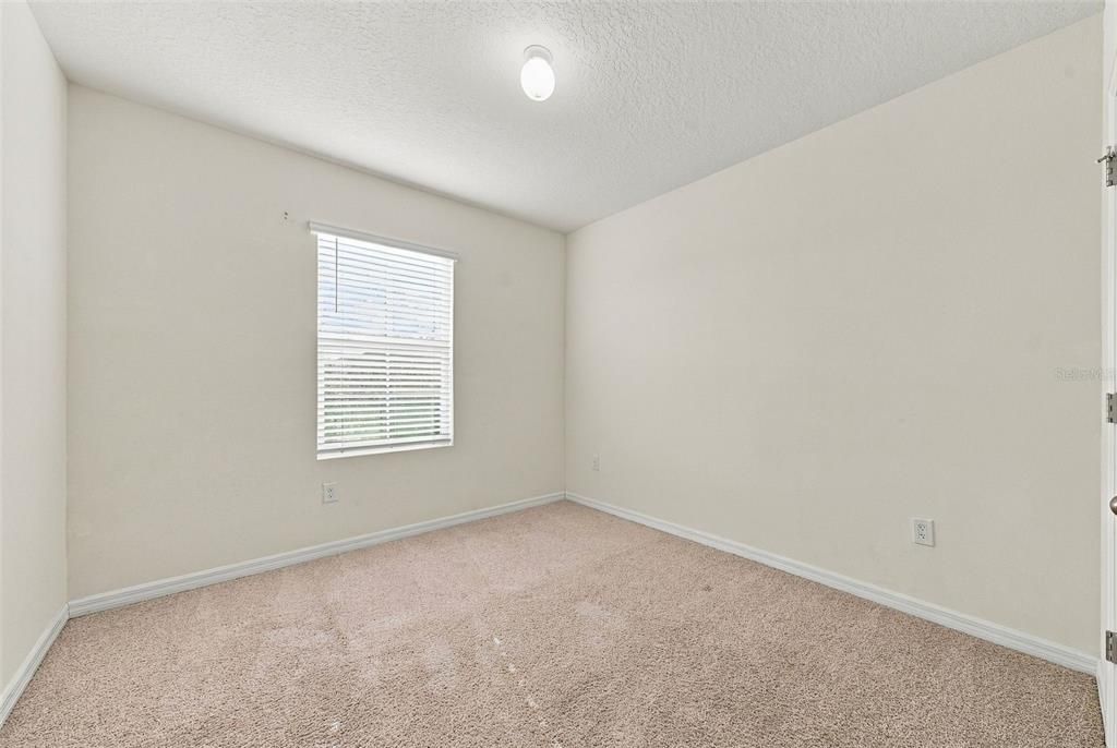 На продажу: $389,900 (4 спален, 2 ванн, 2007 Квадратных фут)