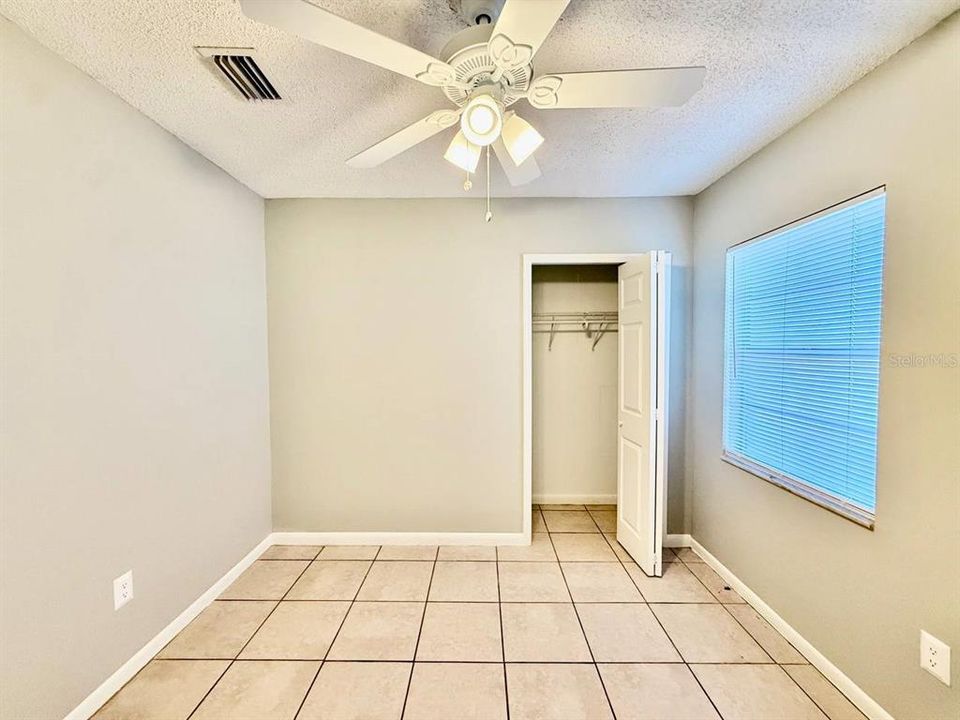 For Rent: $2,000 (3 beds, 2 baths, 1215 Square Feet)