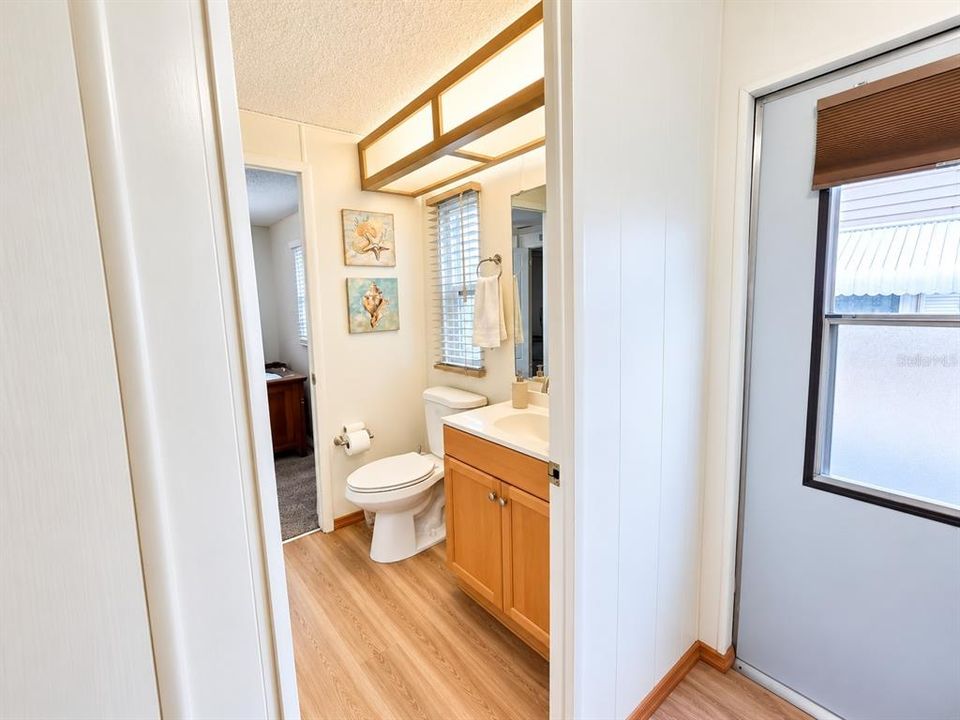На продажу: $164,900 (2 спален, 2 ванн, 1534 Квадратных фут)