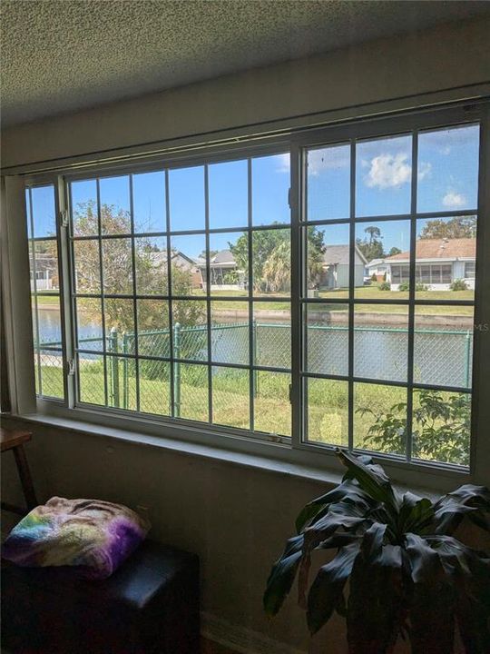 На продажу: $230,000 (2 спален, 2 ванн, 1352 Квадратных фут)