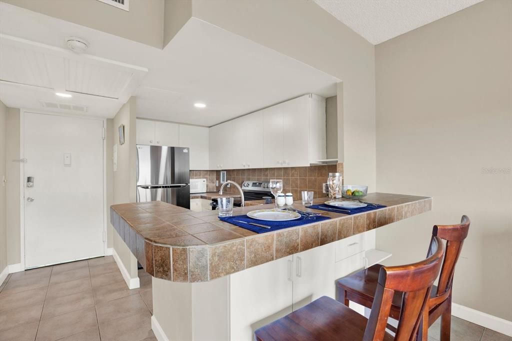 For Sale: $350,000 (0 beds, 1 baths, 507 Square Feet)