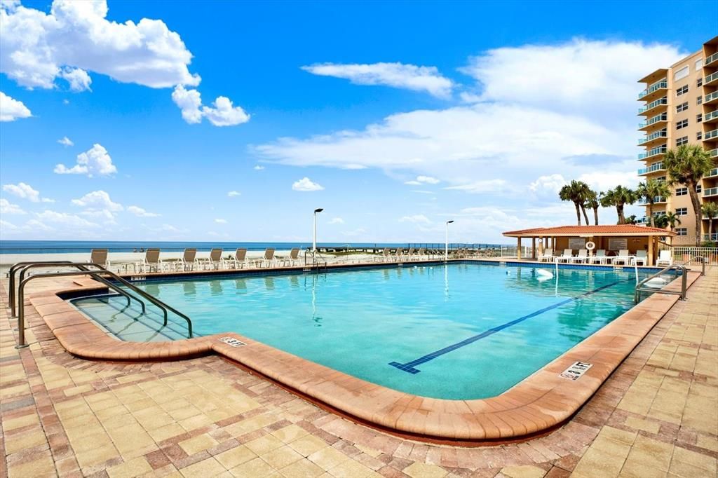 For Sale: $350,000 (0 beds, 1 baths, 507 Square Feet)