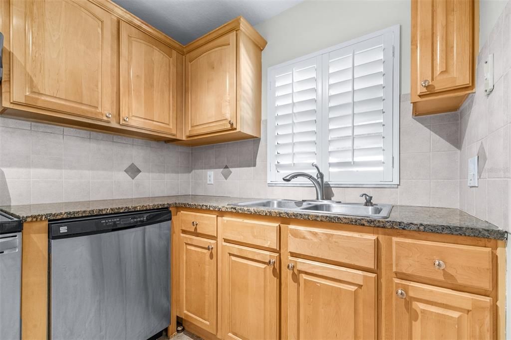 En Venta: $299,000 (2 camas, 2 baños, 1147 Pies cuadrados)