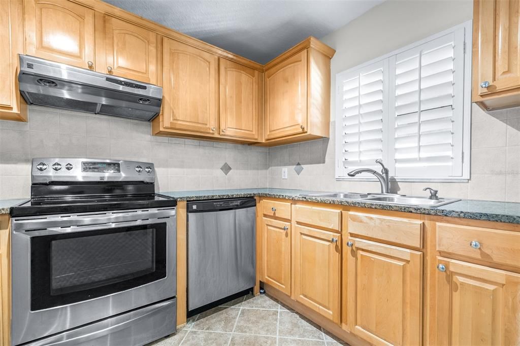 En Venta: $299,000 (2 camas, 2 baños, 1147 Pies cuadrados)