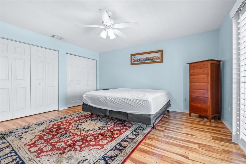 En Venta: $299,000 (2 camas, 2 baños, 1147 Pies cuadrados)