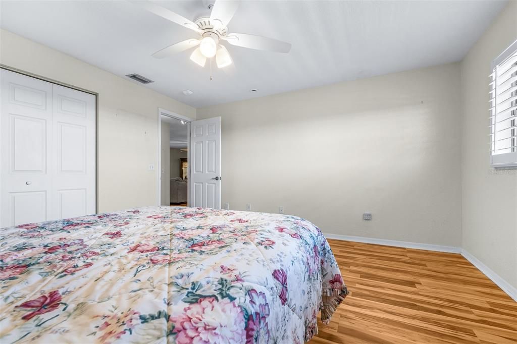 En Venta: $299,000 (2 camas, 2 baños, 1147 Pies cuadrados)