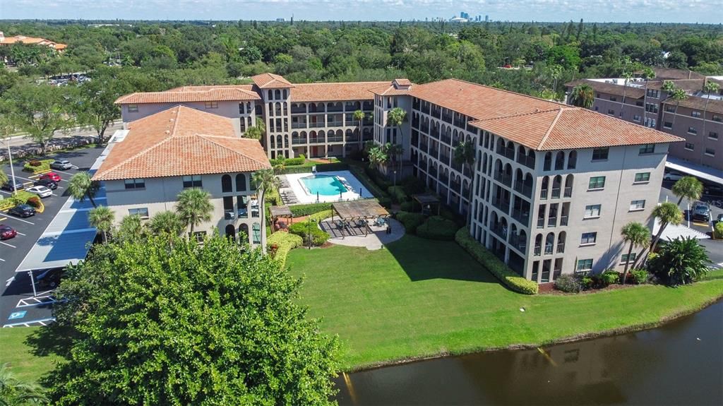 En Venta: $299,000 (2 camas, 2 baños, 1147 Pies cuadrados)