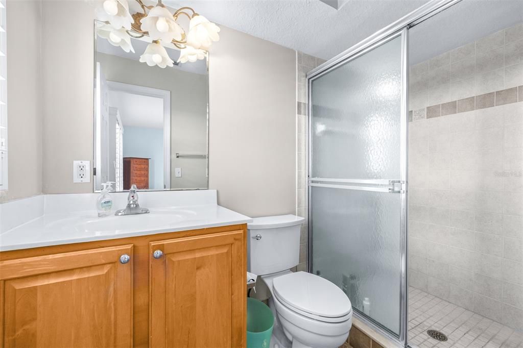 En Venta: $299,000 (2 camas, 2 baños, 1147 Pies cuadrados)