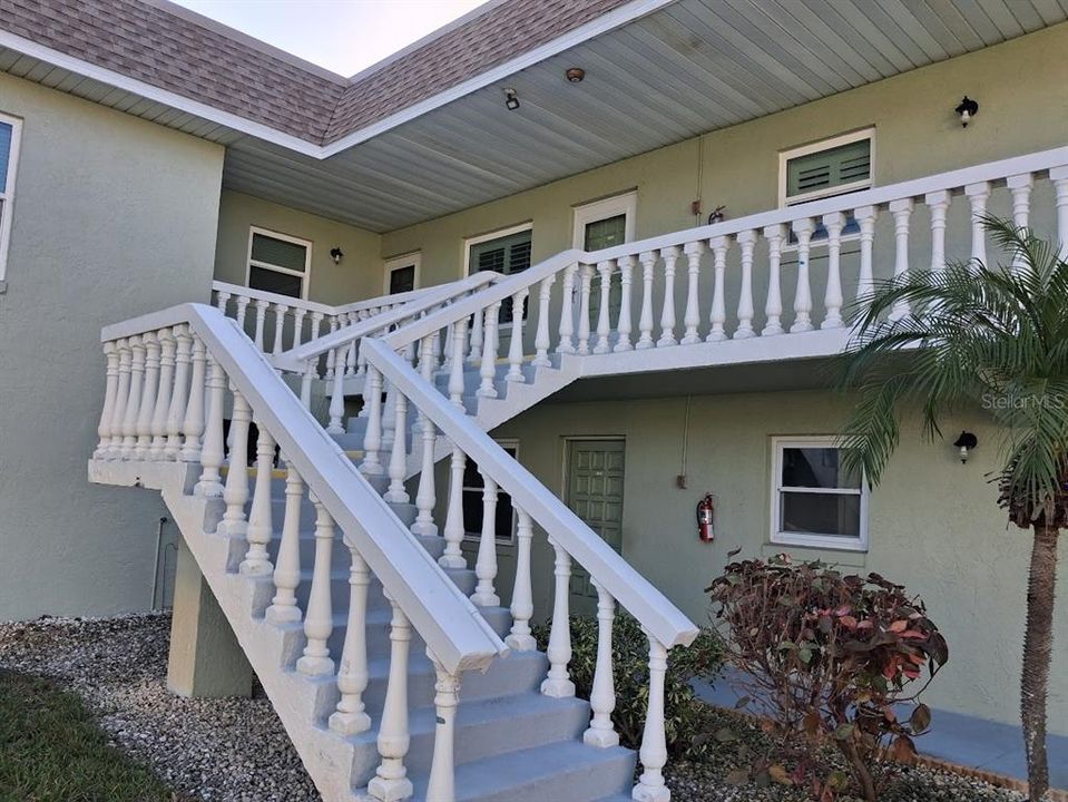 For Rent: $1,900 (1 beds, 1 baths, 669 Square Feet)