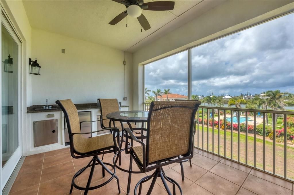 For Sale: $535,000 (2 beds, 2 baths, 1682 Square Feet)