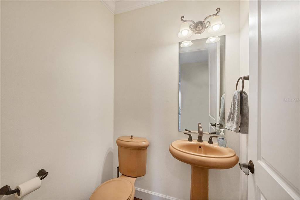 For Sale: $535,000 (2 beds, 2 baths, 1682 Square Feet)