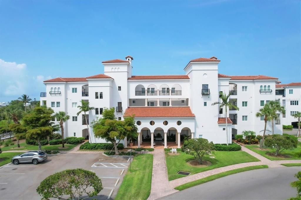 For Sale: $535,000 (2 beds, 2 baths, 1682 Square Feet)