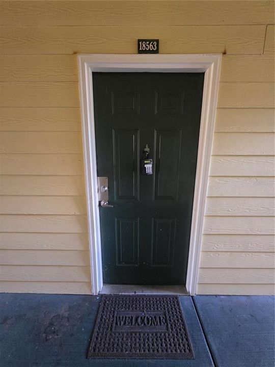 For Rent: $1,400 (2 beds, 2 baths, 1205 Square Feet)