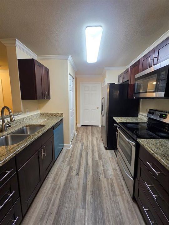 For Rent: $1,400 (2 beds, 2 baths, 1205 Square Feet)