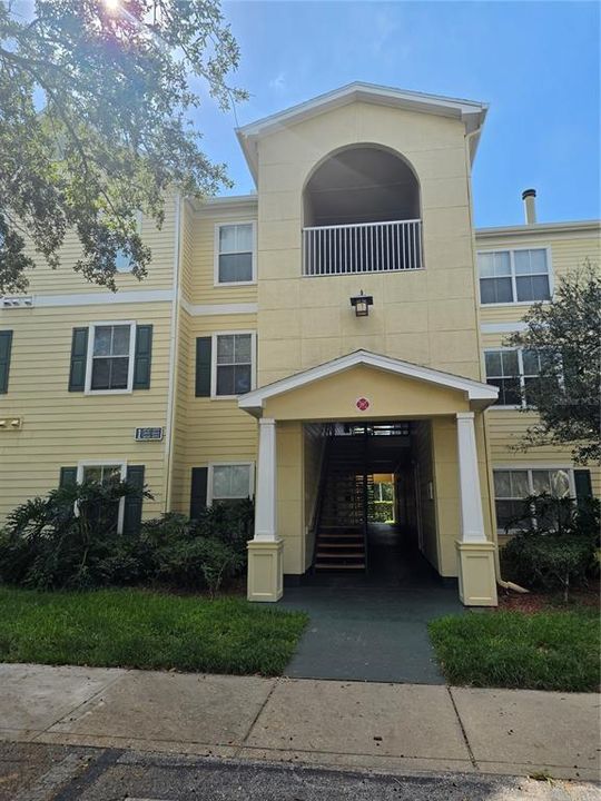 For Rent: $1,400 (2 beds, 2 baths, 1205 Square Feet)