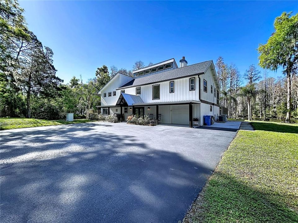 En Venta: $1,375,000 (5 camas, 3 baños, 3339 Pies cuadrados)