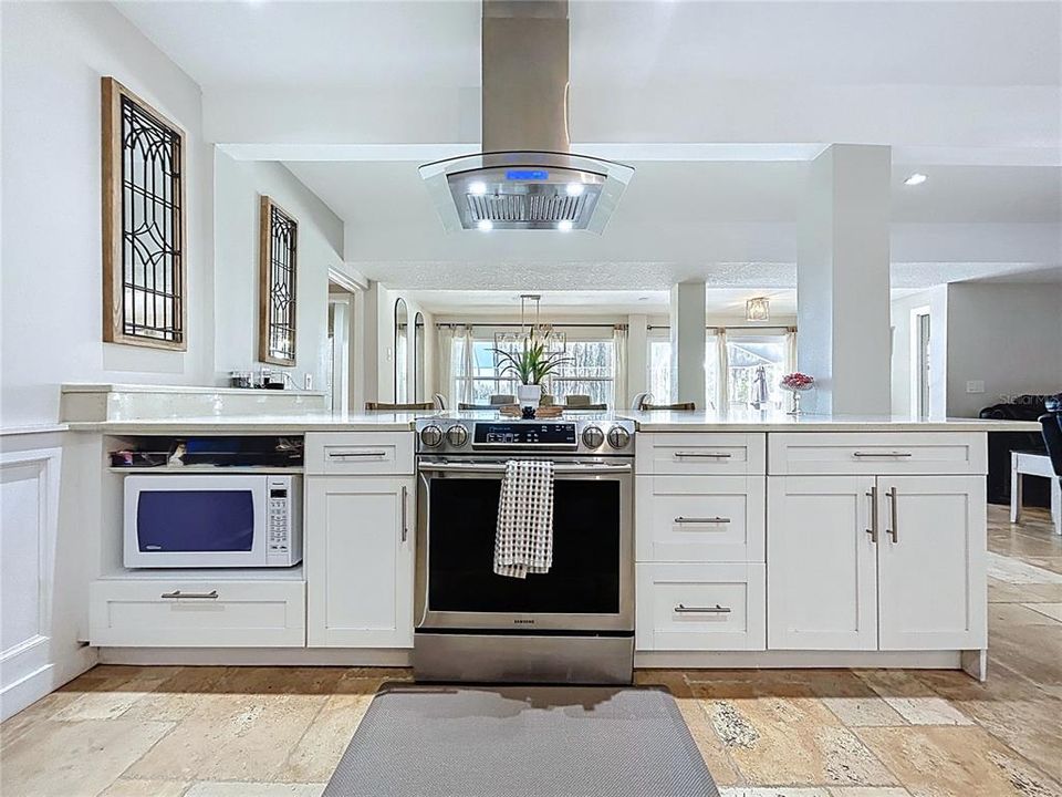 En Venta: $1,375,000 (5 camas, 3 baños, 3339 Pies cuadrados)
