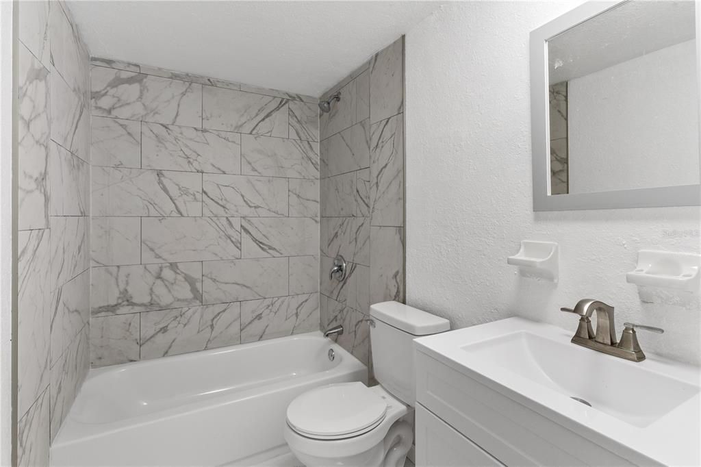 For Sale: $269,900 (3 beds, 3 baths, 1581 Square Feet)
