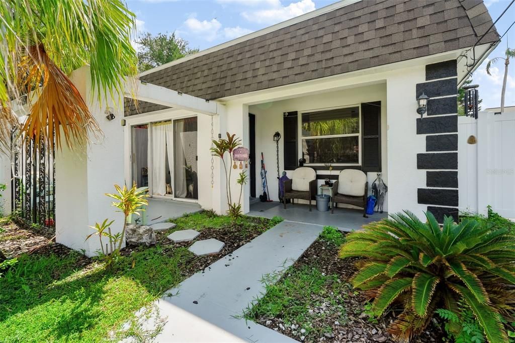 For Sale: $525,000 (4 beds, 0 baths, 2053 Square Feet)