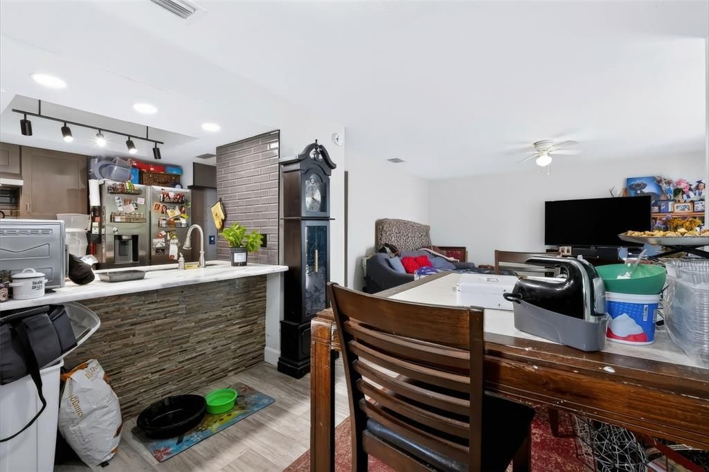 For Sale: $525,000 (4 beds, 0 baths, 2053 Square Feet)