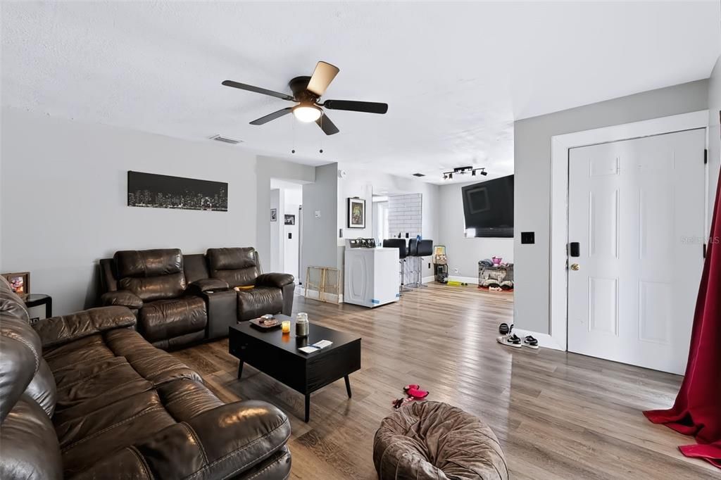 For Sale: $525,000 (4 beds, 0 baths, 2053 Square Feet)