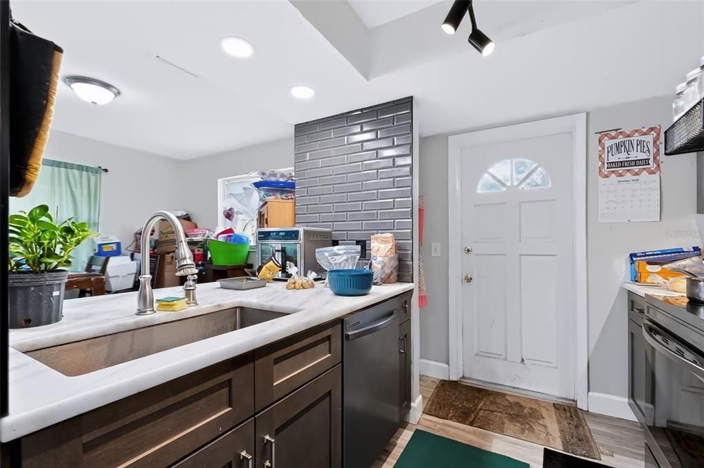 For Sale: $525,000 (4 beds, 0 baths, 2053 Square Feet)