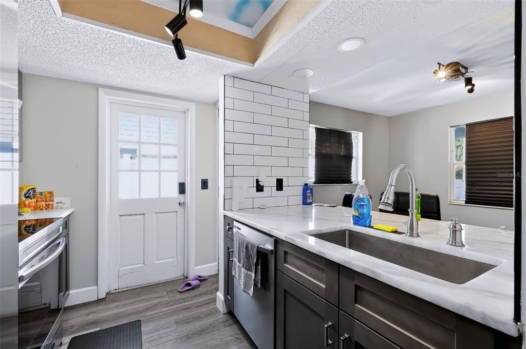 For Sale: $525,000 (4 beds, 0 baths, 2053 Square Feet)