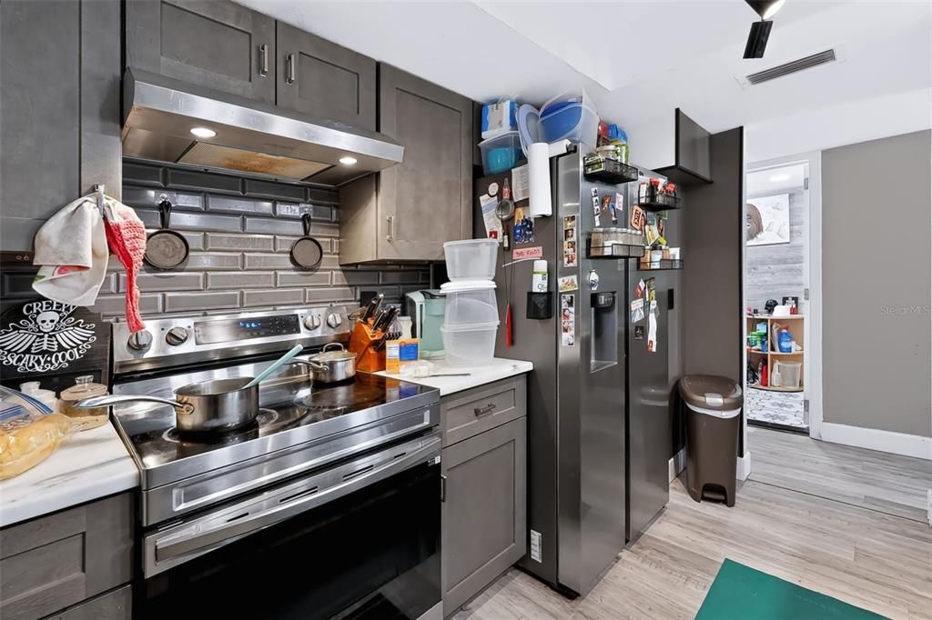 For Sale: $525,000 (4 beds, 0 baths, 2053 Square Feet)