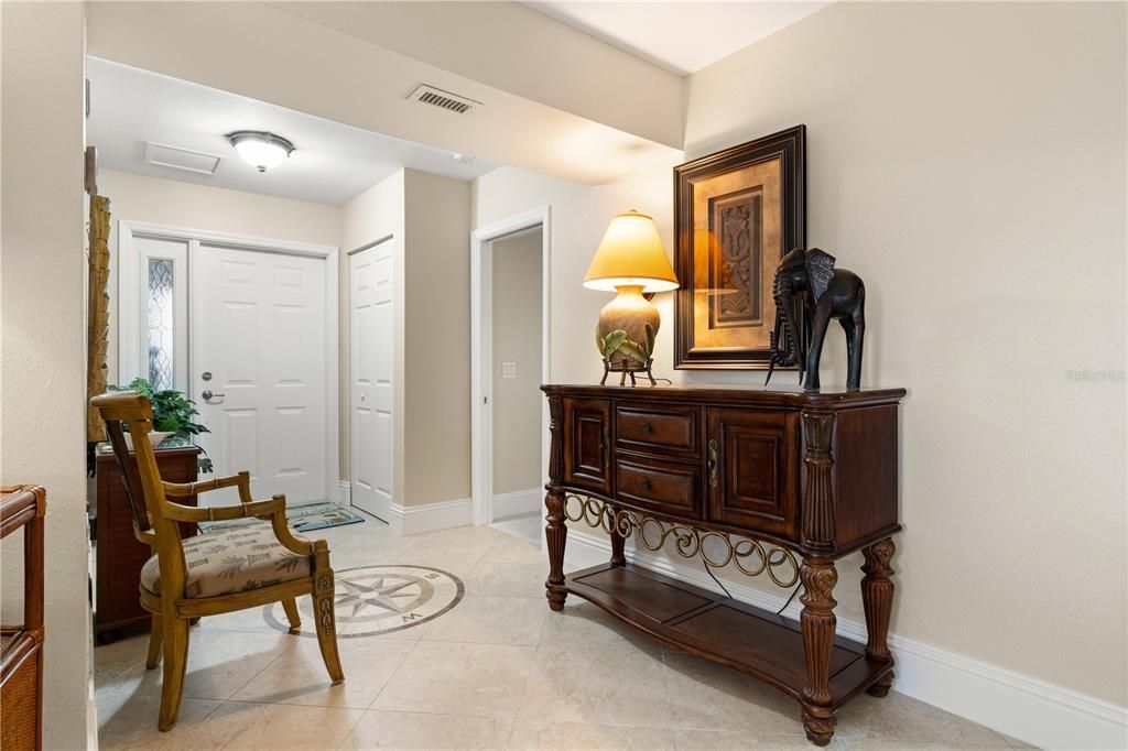 For Sale: $310,000 (3 beds, 2 baths, 1592 Square Feet)