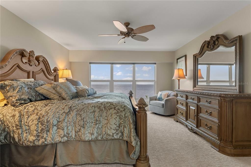 For Sale: $310,000 (3 beds, 2 baths, 1592 Square Feet)