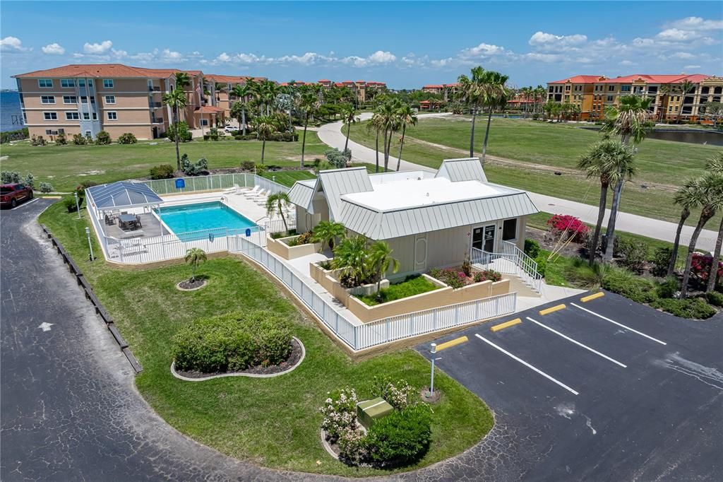For Sale: $310,000 (3 beds, 2 baths, 1592 Square Feet)
