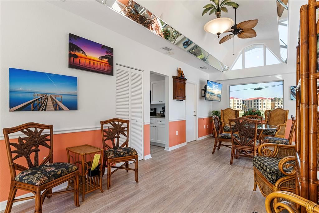 For Sale: $310,000 (3 beds, 2 baths, 1592 Square Feet)