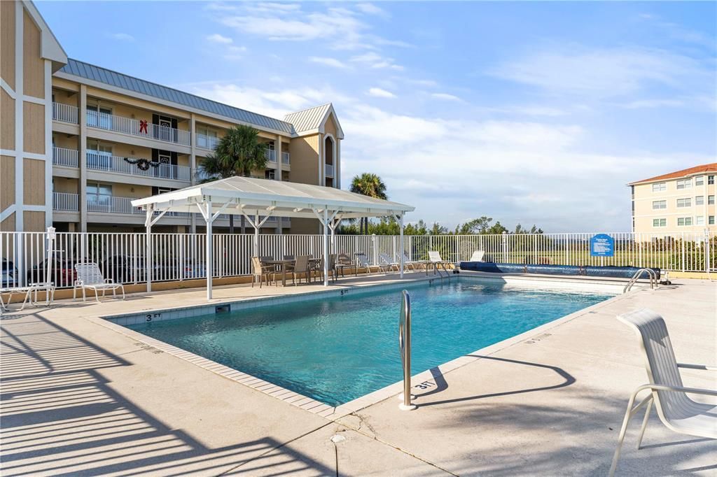 For Sale: $310,000 (3 beds, 2 baths, 1592 Square Feet)