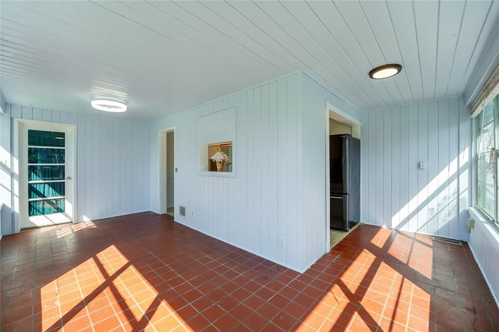 En Venta: $325,000 (3 camas, 2 baños, 1547 Pies cuadrados)